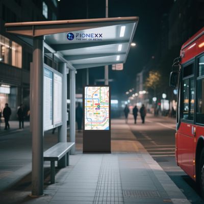 Buon prezzo Schermo digitale verticale totem intelligente per esterni senza ventola con scheda pubblicitaria nera in linea